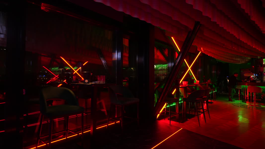 GUAN Interior Red Ambiance